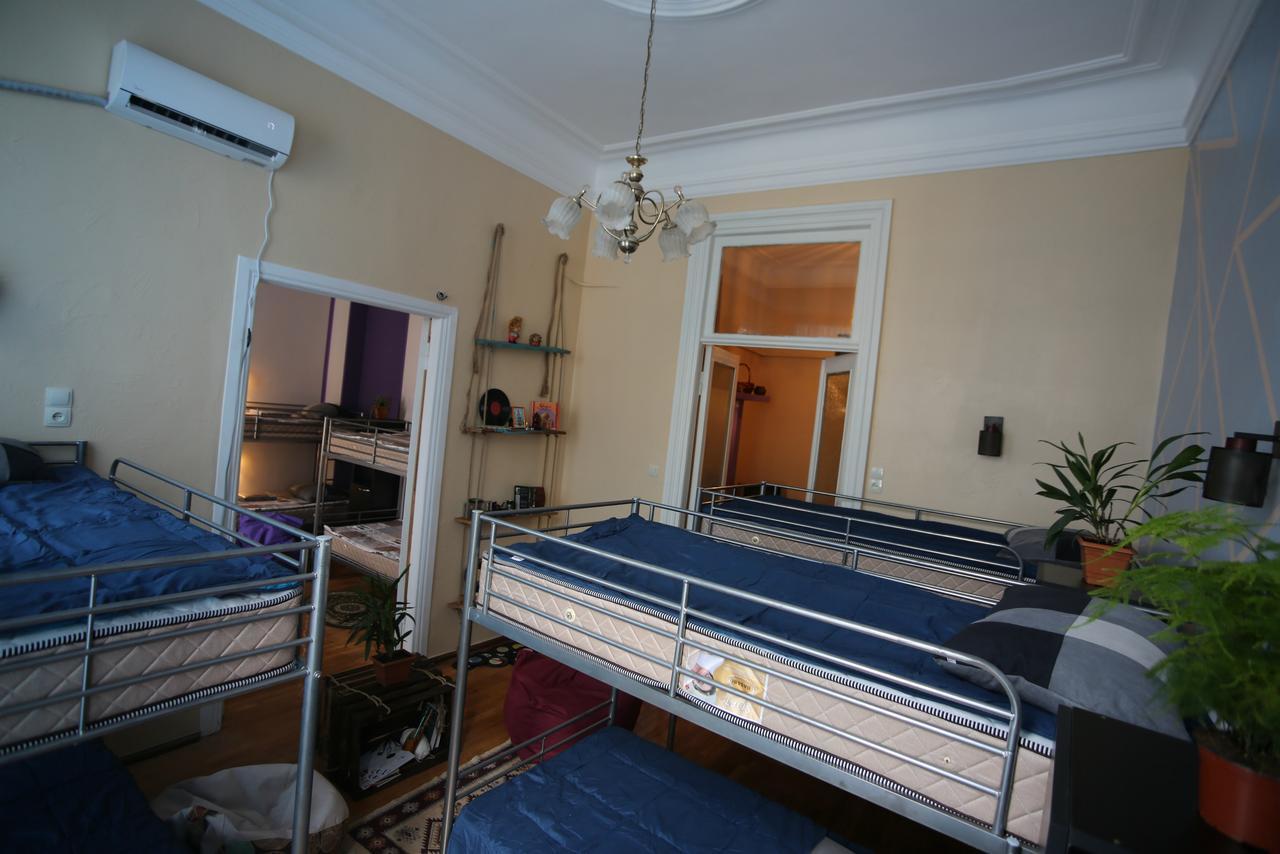 Lilus Hostel Батуми Экстерьер фото