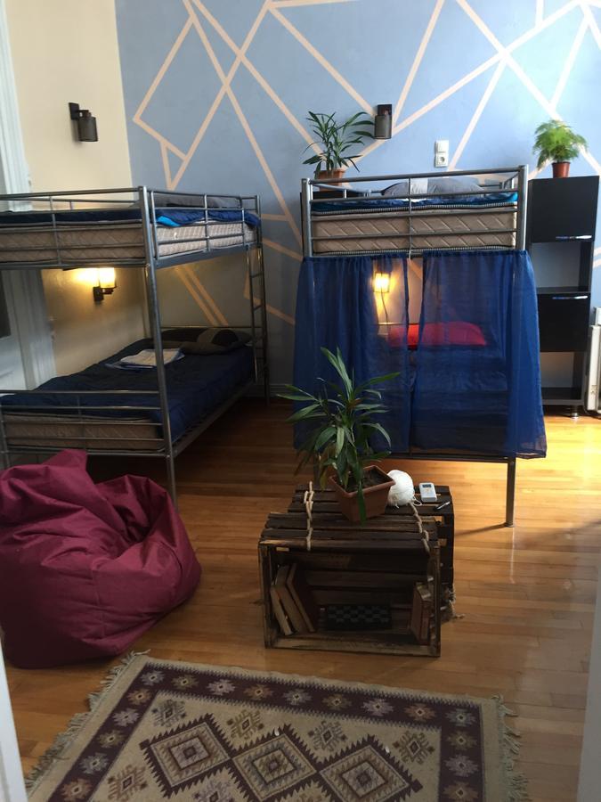 Lilus Hostel Батуми Экстерьер фото