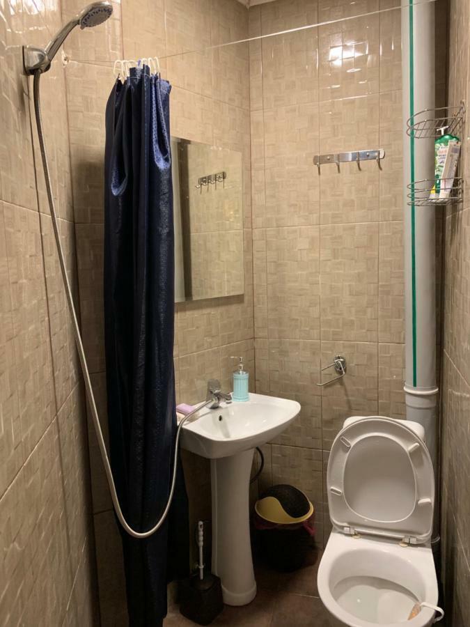 Lilus Hostel Батуми Экстерьер фото